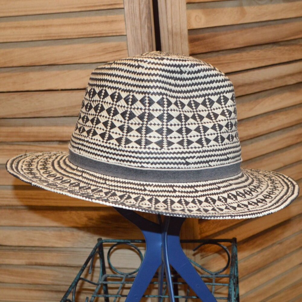 Coolibar Hat Gray/White Geometric Pattern Fedora … - image 3